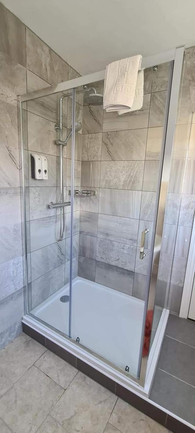 Woodlands 159 Bed and Breakfast Pershore Εξωτερικό φωτογραφία
